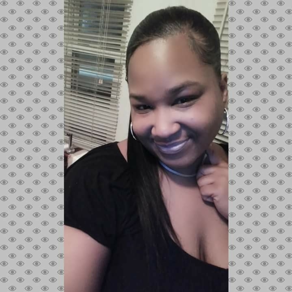 Meet your Posher, Monique